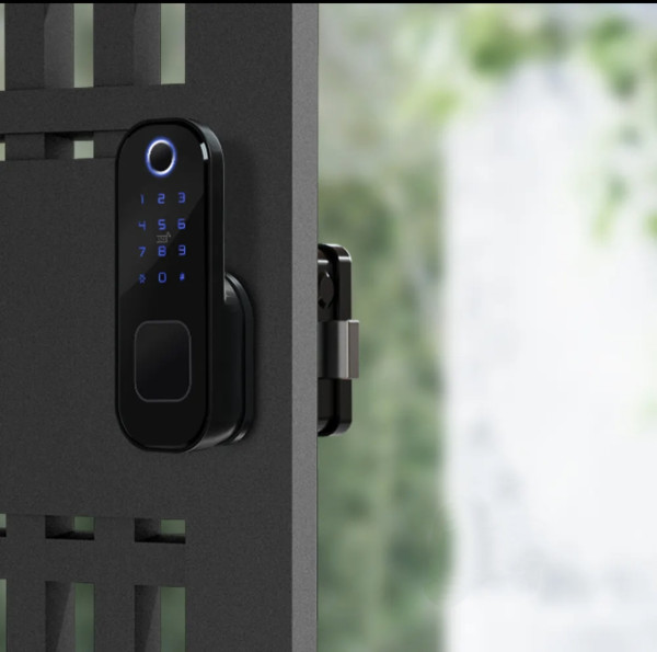 SMART - Elektronický zámok VILKA AUTOMAT - SAMOZAMYKACÍ MOTORICKÝ ZAMOK -TTLOCK 1
